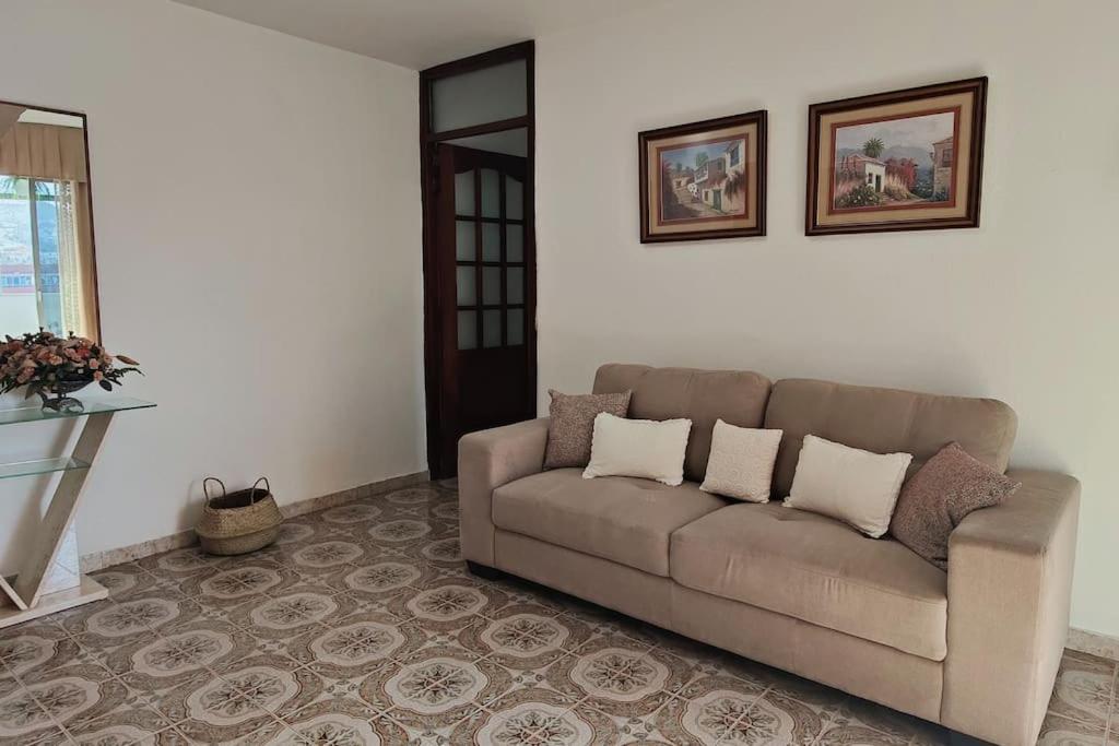 Casa Chito Santa Cruz Apartment Bagian luar foto